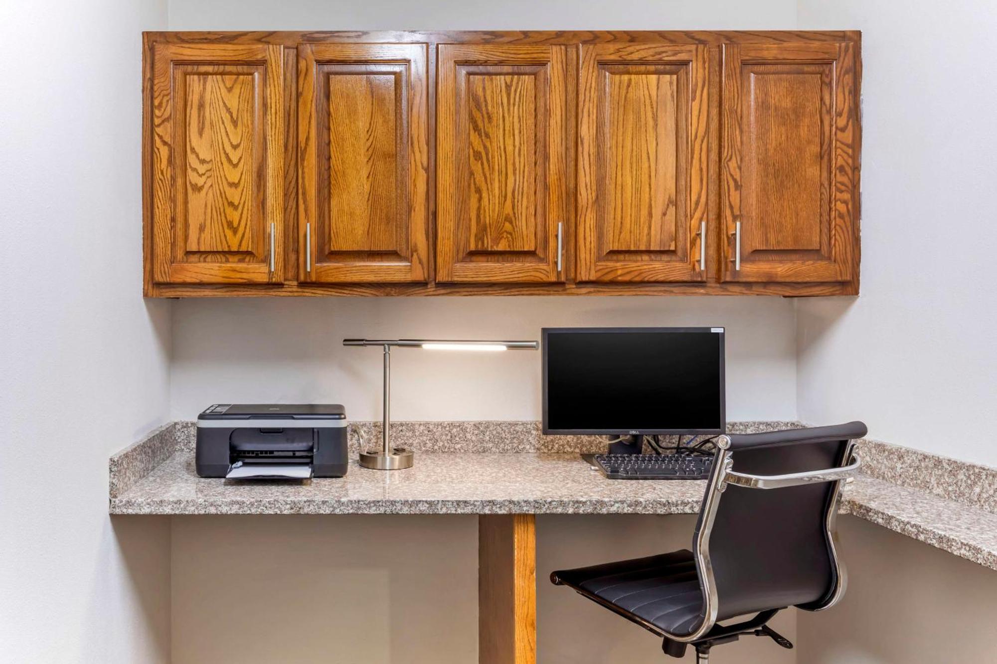Best Western Fort Worth Inn And Suites Bagian luar foto