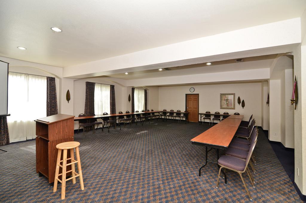 Best Western Fort Worth Inn And Suites Bagian luar foto