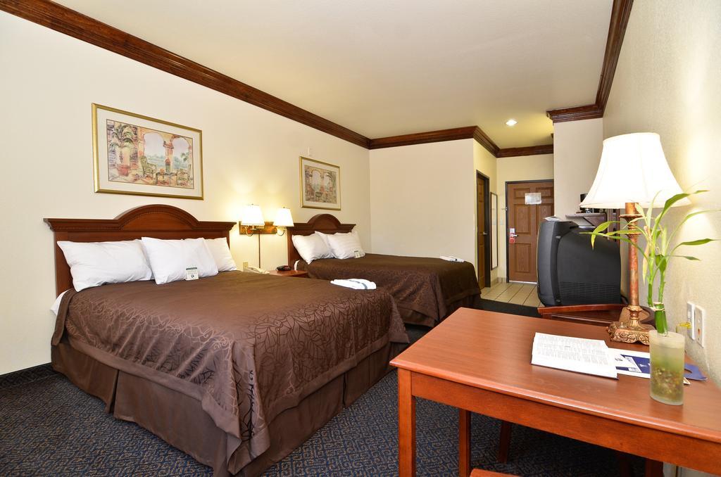 Best Western Fort Worth Inn And Suites Ruang foto