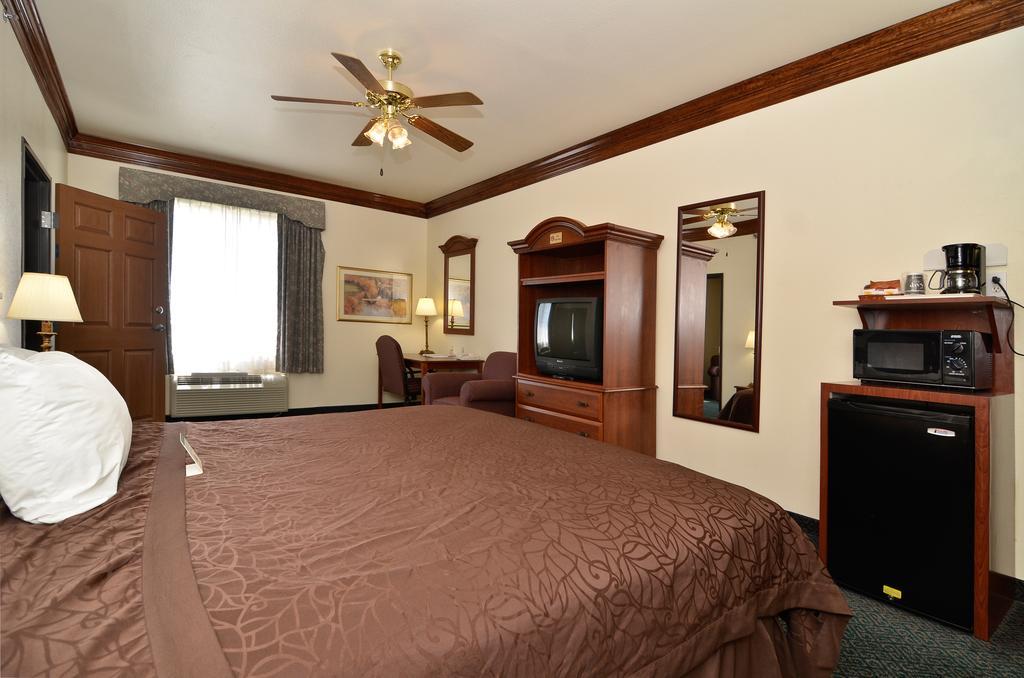 Best Western Fort Worth Inn And Suites Ruang foto